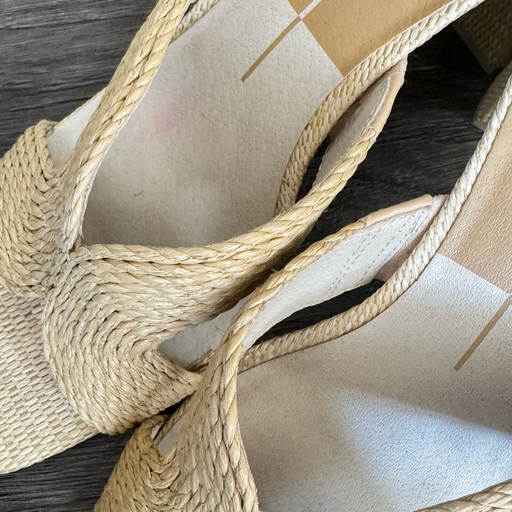 Dolce Vita Women's Cream and Tan Woven Mules - Picture 4 of 4